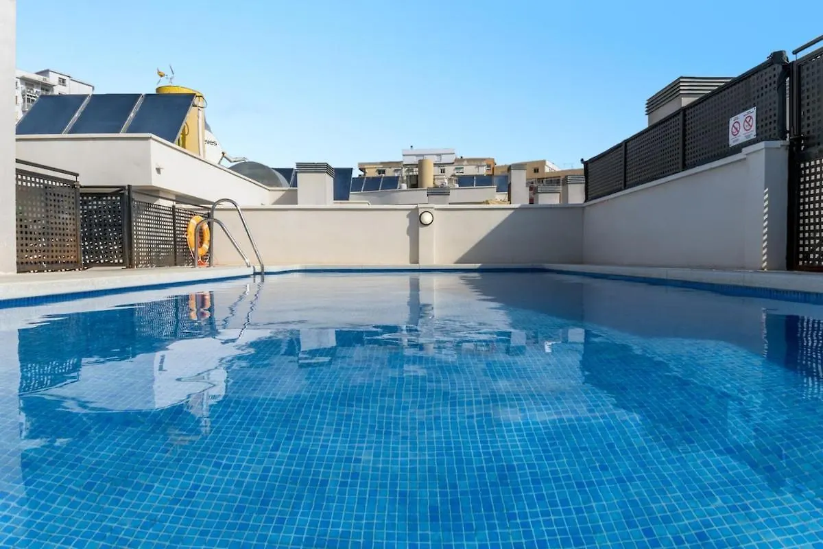 -Malagasunapts- Huge & Central * Pool* Freepark* スペイン