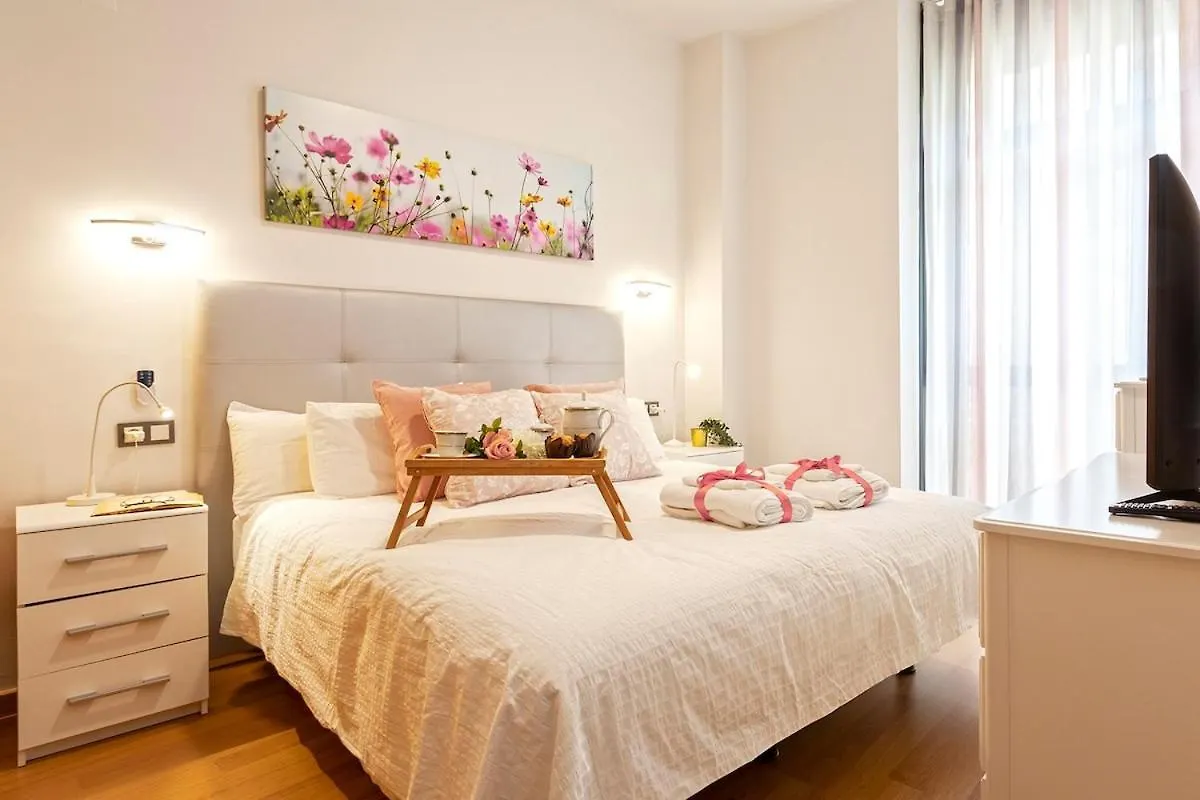 -Malagasunapts- Huge & Central * Pool* Freepark* Spain
