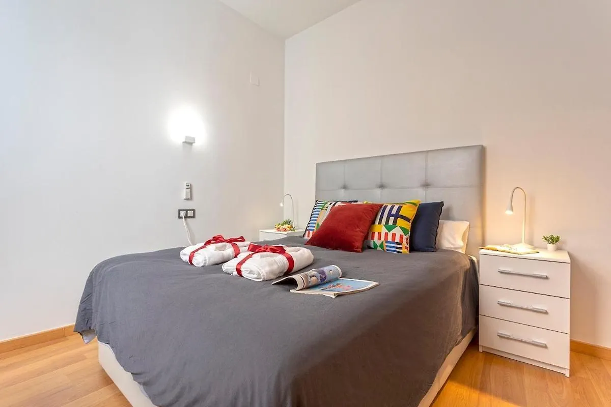 -Malagasunapts- Huge & Central * Pool* Freepark* Spain